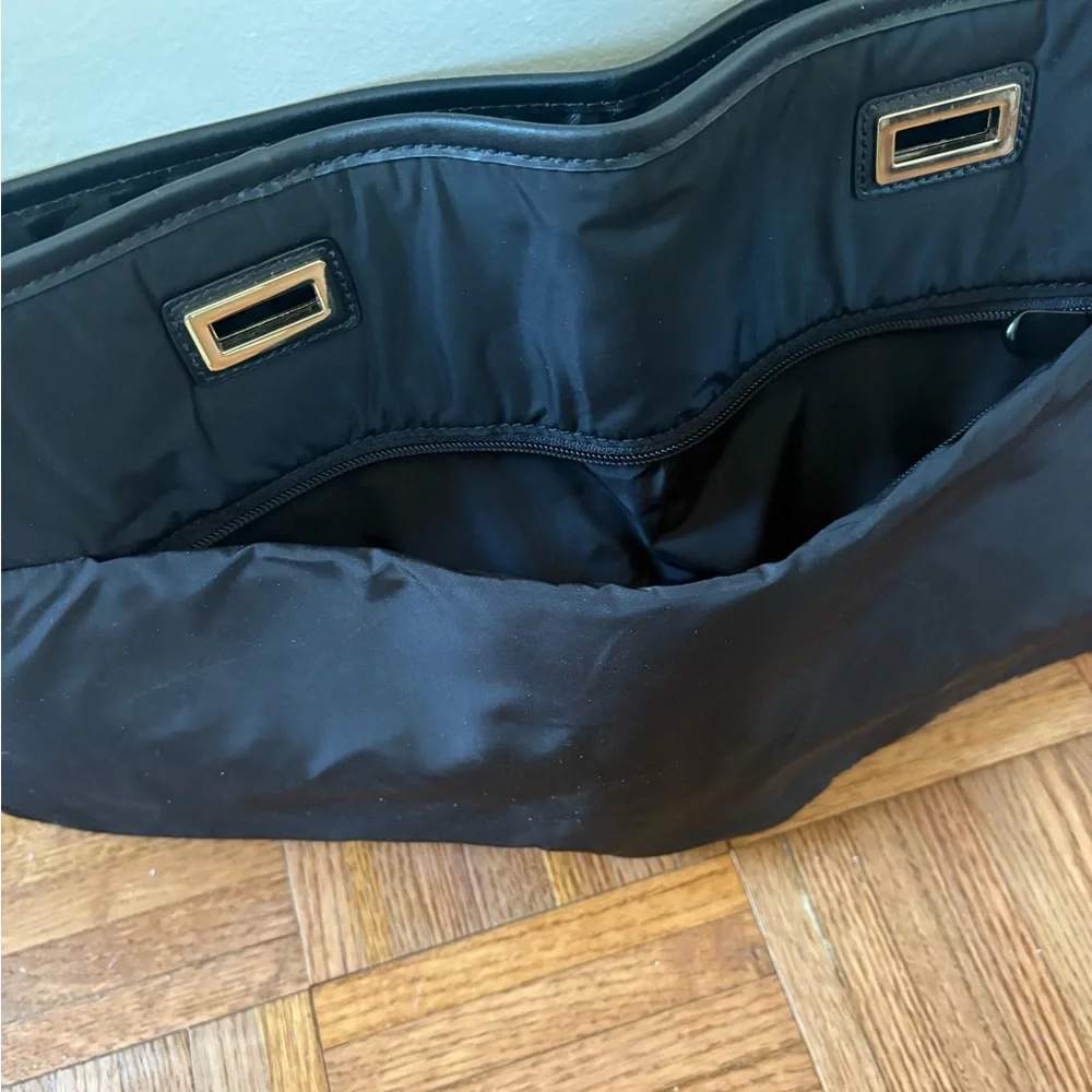 Lo & Sons 13" Seville Black Leather Laptop Tote (+soft travel shell) - Picture 11 of 11